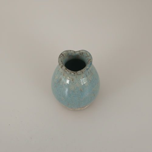 Aqua Vase – Top Down